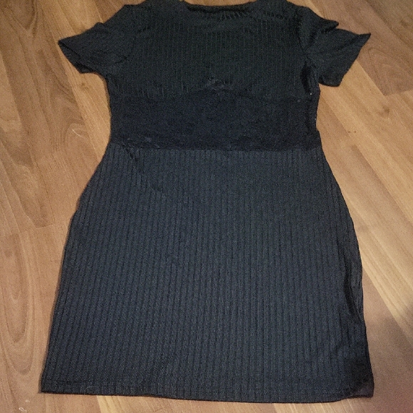 Dresses & Skirts - Elegant Black Women's Dress